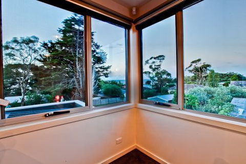 MORNINGTON PENINSULA ACCOMMODATION BEACH HOUSE - Tourism Brisbane 6