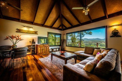 Lombok On Waterfall Retreat - Brisbane 4u 5