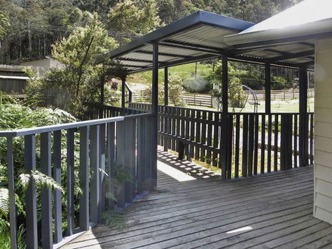 Huon Charm Waterfront Cottages - Tourism Brisbane 4