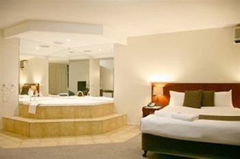City Park Hotel - Brisbane 4u 10