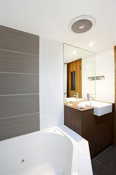 Crossley Hotel Melbourne - Tourism Brisbane 12