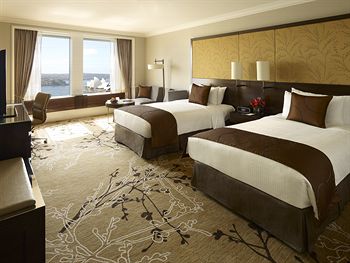 Shangri-La Hotel, Sydney - Tourism Brisbane 1