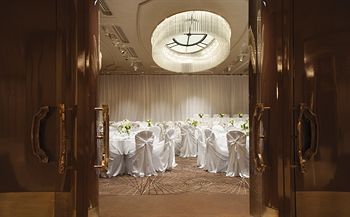 Shangri-La Hotel, Sydney - Tourism Brisbane 4