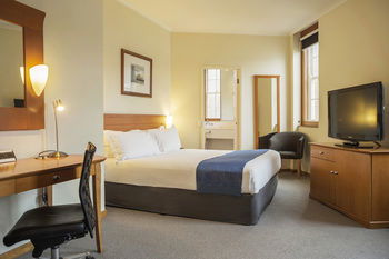 Holiday Inn Old Sydney The Rocks - Tourism Brisbane 3