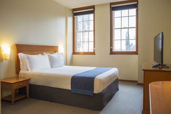 Holiday Inn Old Sydney The Rocks - Tourism Brisbane 5