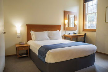 Holiday Inn Old Sydney The Rocks - Tourism Brisbane 24