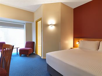Ibis Melbourne Little Bourke Street - Tourism Brisbane 8