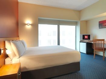 Ibis Melbourne Little Bourke Street - Tourism Brisbane 12