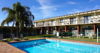 Econo Lodge Tamworth - Tourism Brisbane 5