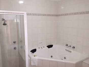 Econo Lodge Tamworth - Tourism Brisbane 10