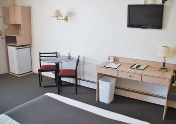 Econo Lodge Tamworth - Tourism Brisbane 55