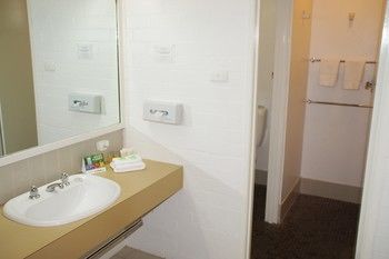 Econo Lodge Tamworth - Tourism Brisbane 65