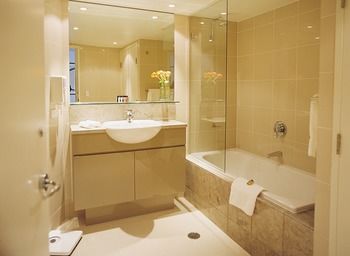 Adina Apartment Hotel Sydney, Harbourside - Brisbane 4u 0