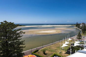 Oaks Waterfront Resort - The Entrance - Brisbane 4u 51