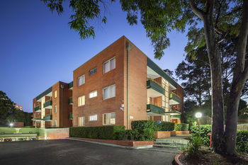 APX Parramatta - Brisbane 4u 3