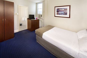 Ibis Styles Kingsgate - Tourism Brisbane 3