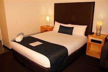 Sandown Regency - Tourism Brisbane 1