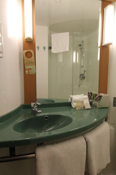 Ibis Newcastle - Tourism Brisbane 1