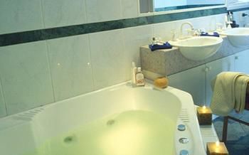 Best Western Plus The Tudor-Box Hill - Brisbane 4u 24