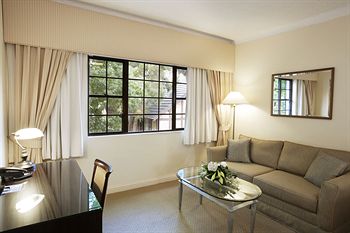 Grand Mercure The Hills Lodge - Tourism Brisbane 9