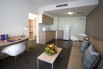 Ibis Melbourne Hotel And Apartments - Tourism Brisbane 15