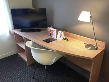 Ibis Melbourne Hotel And Apartments - Tourism Brisbane 17