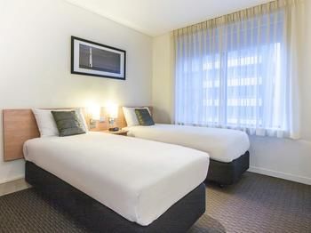 Ibis Melbourne Hotel And Apartments - Tourism Brisbane 24