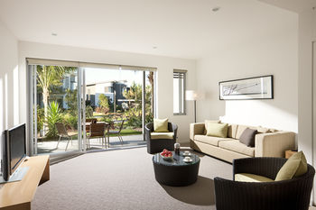 Pullman Magenta Shores Resort - Tourism Brisbane 6