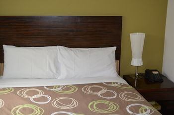 YTI Garden Hotel - Tourism Brisbane 17