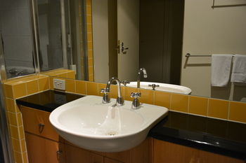 YTI Garden Hotel - Tourism Brisbane 24