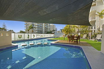 Beach Club Resort - Brisbane 4u 11