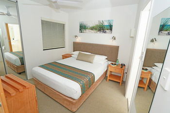 Beach Club Resort - Brisbane 4u 14