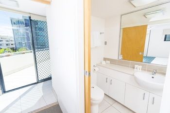 Beach Club Resort - Brisbane 4u 22