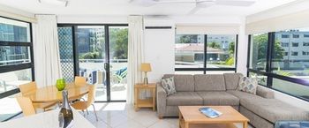 Beach Club Resort - Brisbane 4u 39
