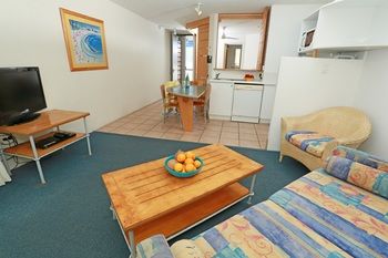 Beach Club Resort - Brisbane 4u 41
