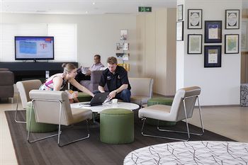 Alpha Hotel Eastern Creek - Brisbane 4u 2