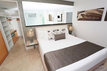 Oceans Mooloolaba - Brisbane 4u 22