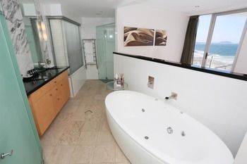 Oceans Mooloolaba - Brisbane 4u 29