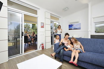 Sydney Lakeside Holiday Park - Brisbane 4u 10