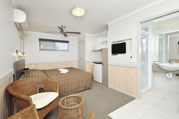 Sydney Lakeside Holiday Park - Brisbane 4u 12