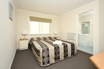 Sydney Lakeside Holiday Park - Brisbane 4u 18