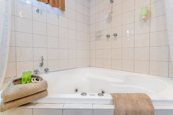 Best Western Melbourne's Princes Park Motor Inn - Brisbane Tourism 33