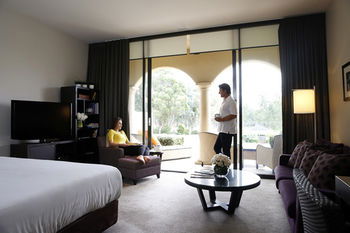 Chateau Elan - Brisbane Tourism 26