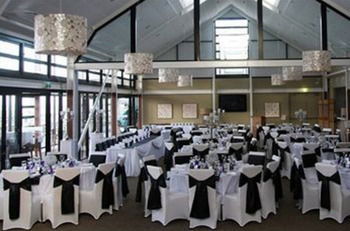 Caves Beachside Hotel - Brisbane Tourism 4