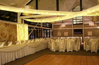 Caves Beachside Hotel - Brisbane Tourism 40