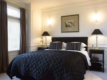 Andre's Mews Luxury Serviced Apartments - Brisbane 4u 2