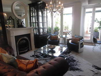 Andre's Mews Luxury Serviced Apartments - Brisbane 4u 13