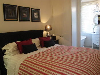Andre's Mews Luxury Serviced Apartments - Brisbane 4u 18