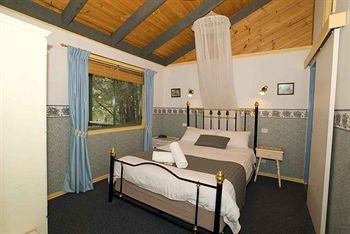 Hill 'N' Dale Farm Cottages - Brisbane 4u 18