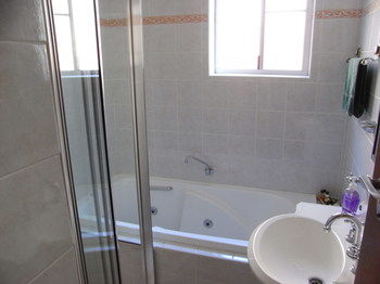 Lavender House B&B - Tourism Brisbane 9
